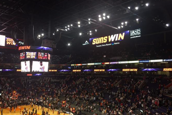 太陽隊的主場是哪個體育場？